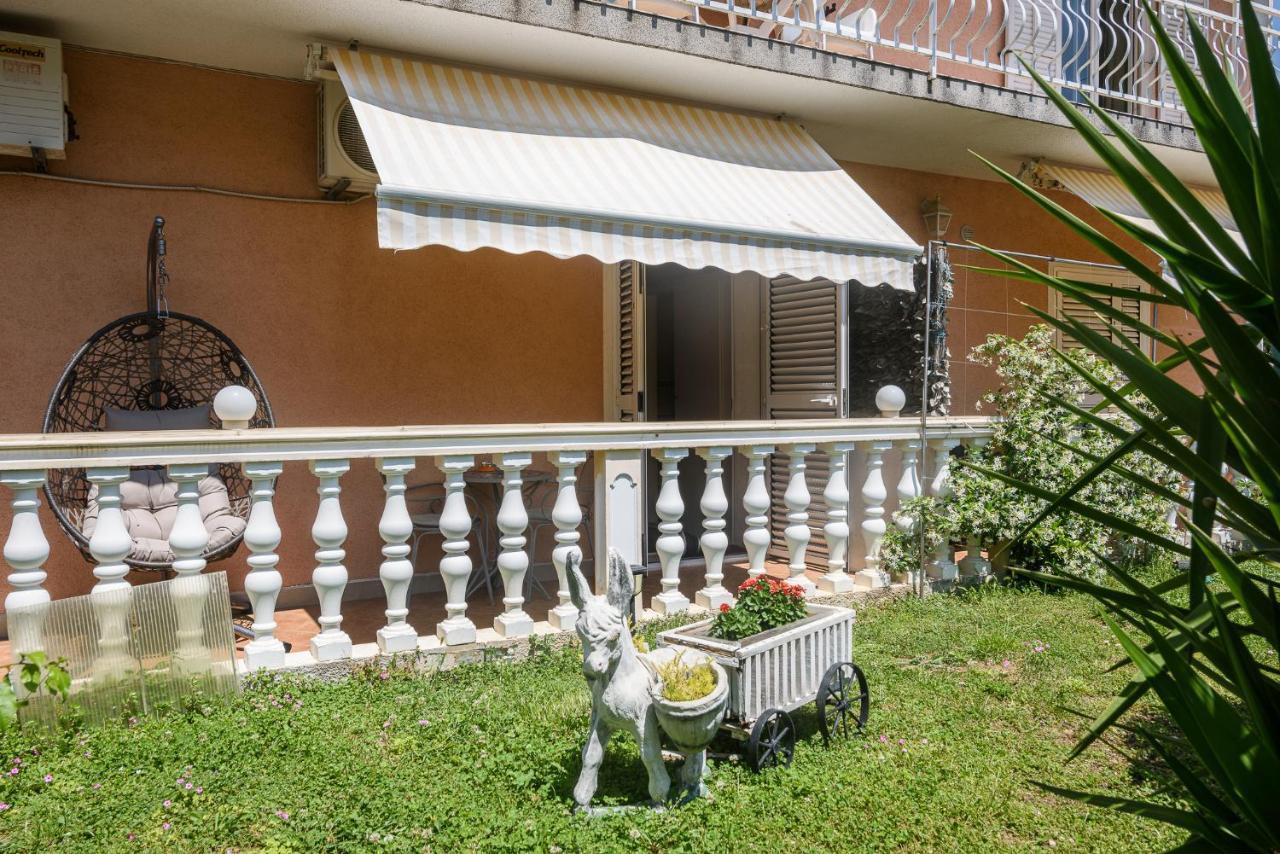 Vikeli Apartment Trogir Exterior photo